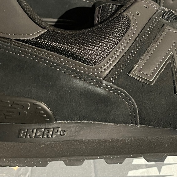 New Balance Men’s Sneakers 574 Black Size 11 US - Picture 3 of 15